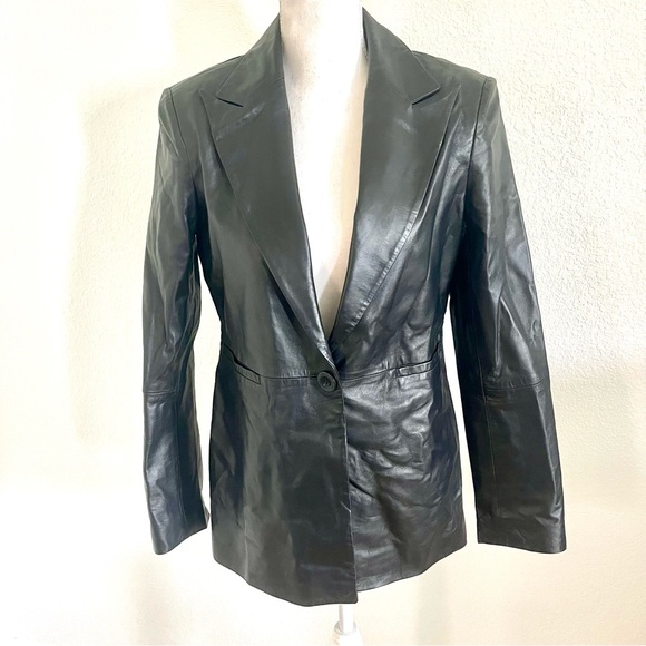 Women's Black Leather Jacket - Picture 4 of 7